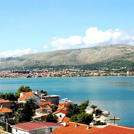Desa Διαμέρισμα Τρογκίρ